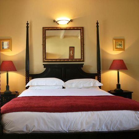 Auberge La Dauphine Guest House Франшхоек Екстериор снимка