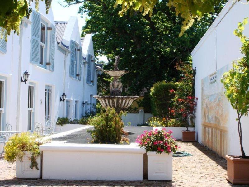 Auberge La Dauphine Guest House Франшхоек Екстериор снимка
